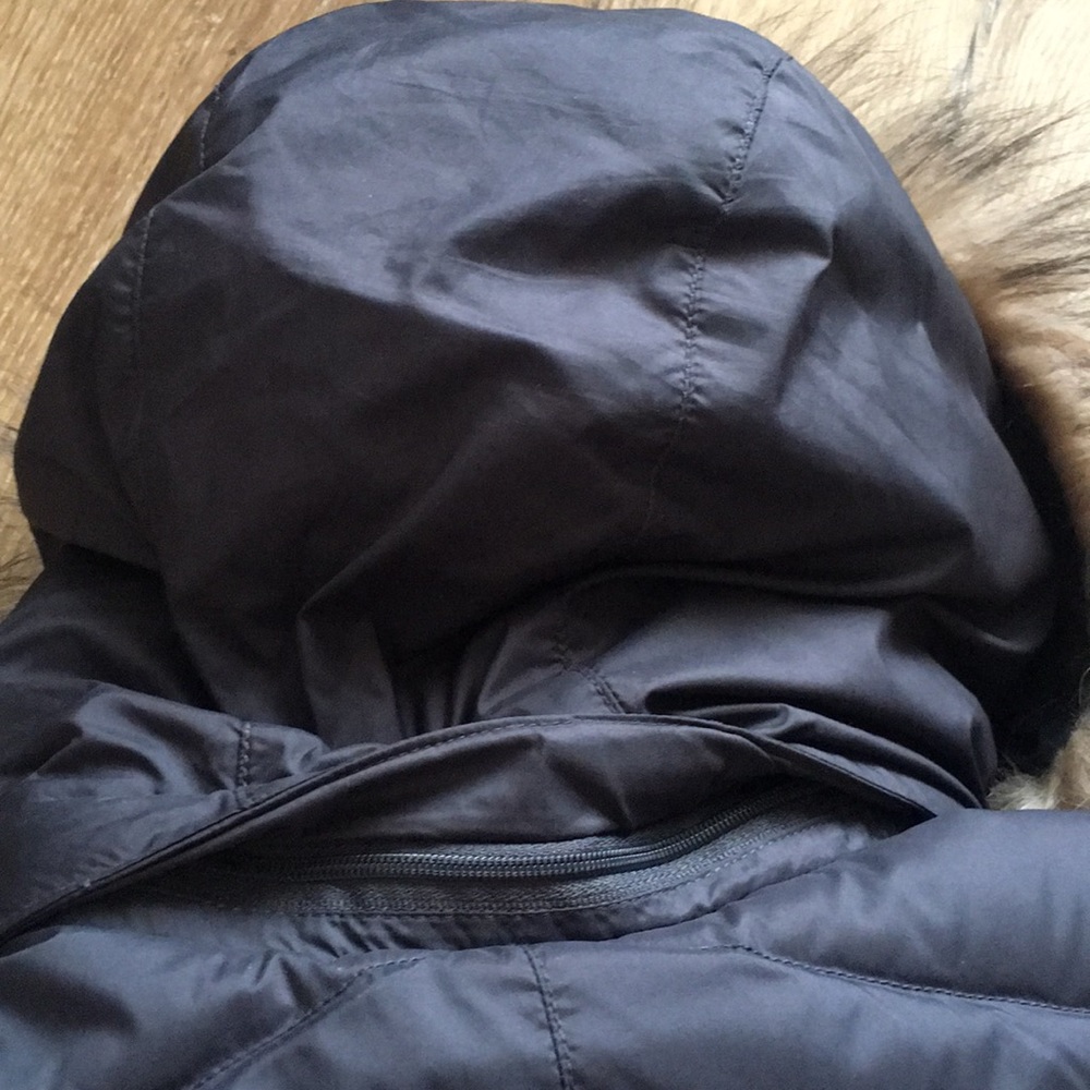 Women’s Marmot Coat - Puffy Winter Warm - Picture 5 of 7
